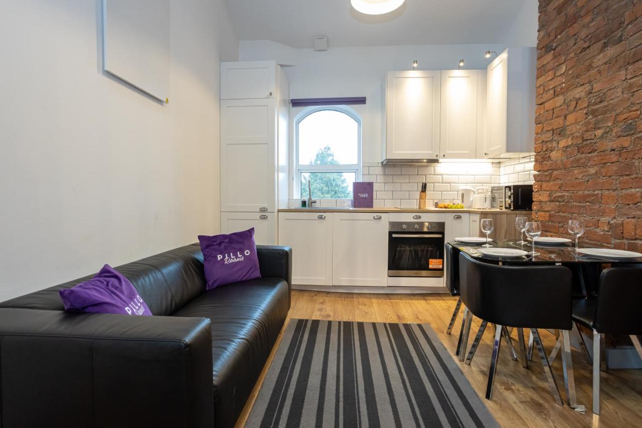Pillo Rooms Serviced Apartments - Salford Манчестър Екстериор снимка