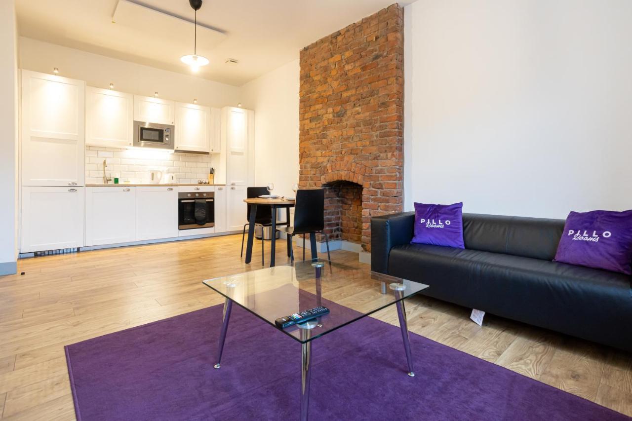 Pillo Rooms Serviced Apartments - Salford Манчестър Екстериор снимка