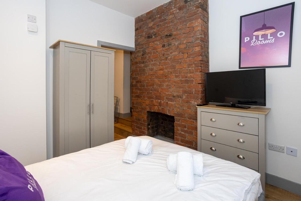 Pillo Rooms Serviced Apartments - Salford Манчестър Екстериор снимка