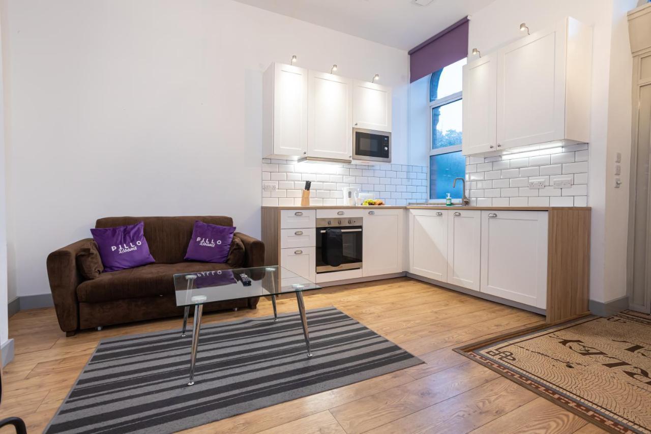 Pillo Rooms Serviced Apartments - Salford Манчестър Екстериор снимка
