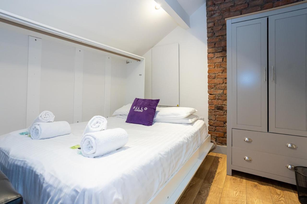 Pillo Rooms Serviced Apartments - Salford Манчестър Екстериор снимка