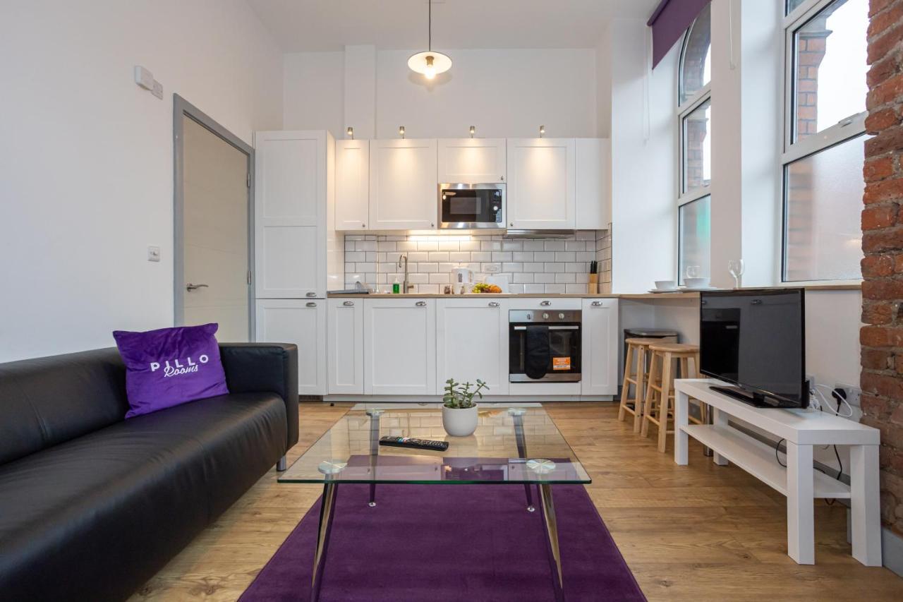 Pillo Rooms Serviced Apartments - Salford Манчестър Екстериор снимка